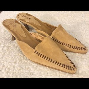 Chicos genuine leather kitten heeled mule size 7